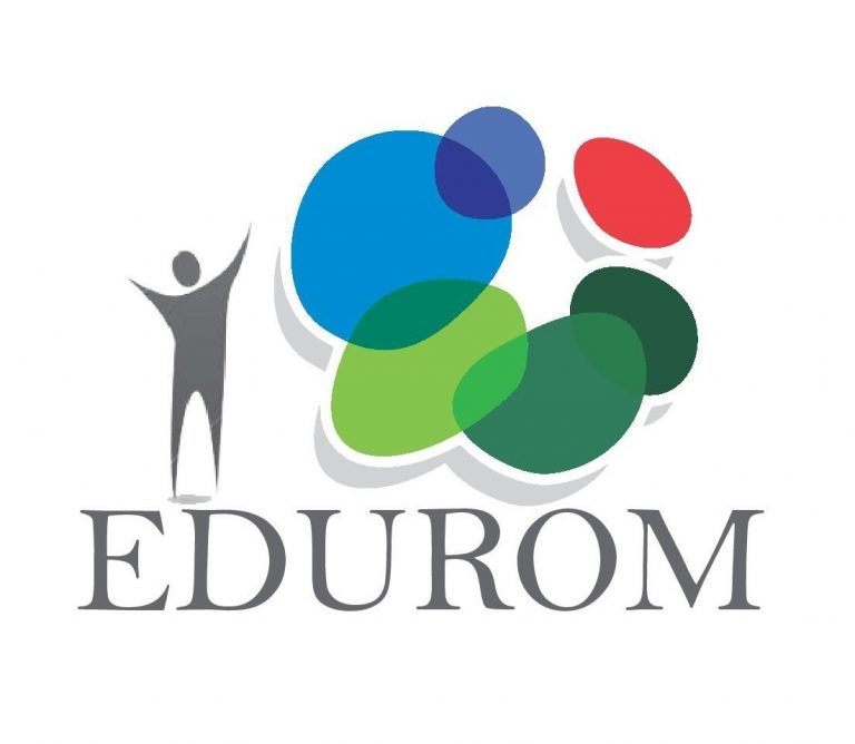 Los estudiantes gitanos que cursan estudios postobligatorios no universitarios pueden disfrutar de los beneficios del Programa EDUROM+