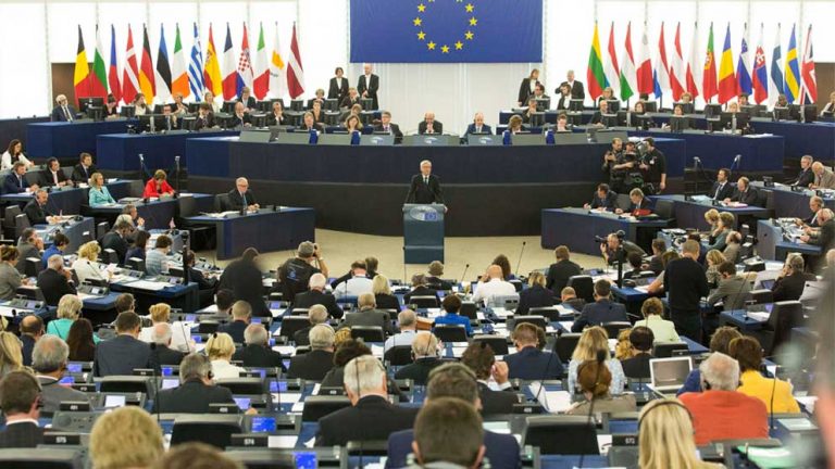 El Parlamento Europeo debatirá sobre la violencia policial contra los gitanos en la Unión Europea