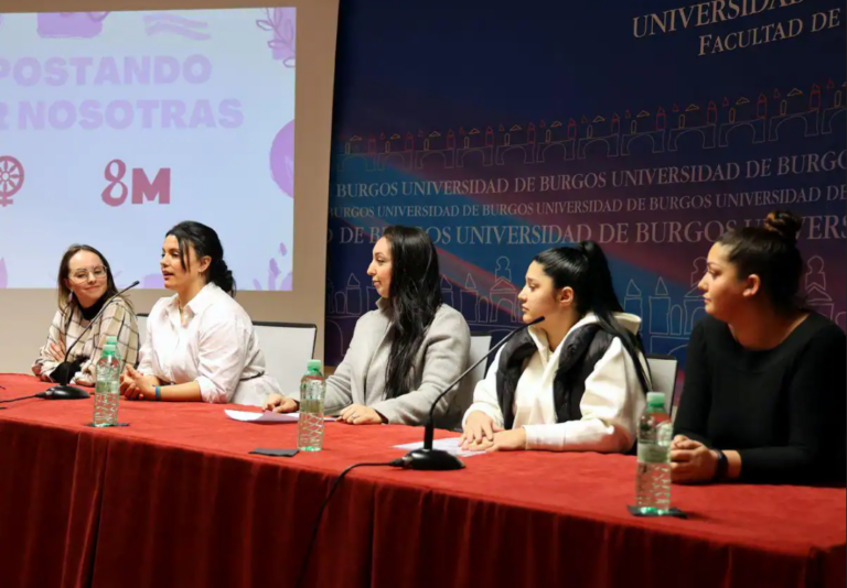 La UBU y la Asociación Promoción Gitana de Burgos presentan una iniciativa educativa para mujeres gitanas